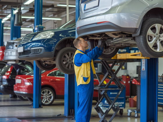 Les réparations automobiles une facture alourdie par les voitures hybrides et électriques zoomassurance.fr