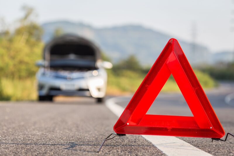 Voiture_en_panne_zoomassurance.fr