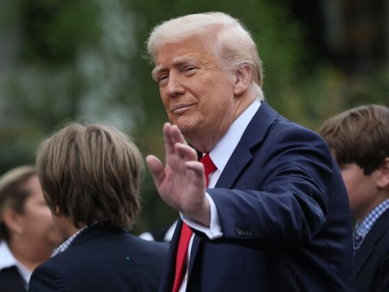 Trump continue de soutenir le chef du Pentagone après des révélations sur une autre faille de sécurité