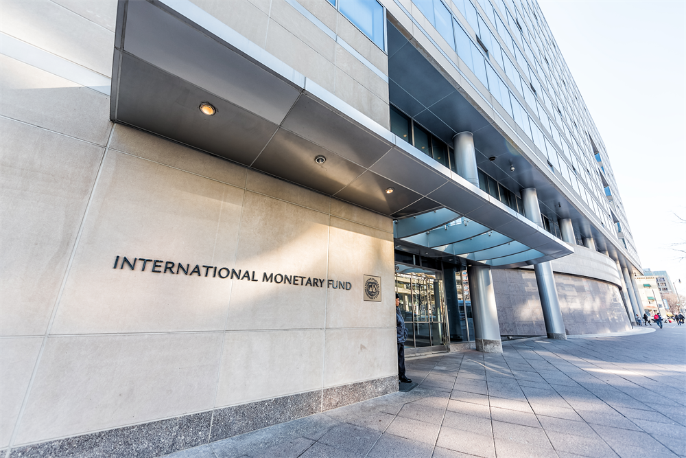 Croissance mondiale : le FMI revoit sa prévision en baisse, à 2,8%
