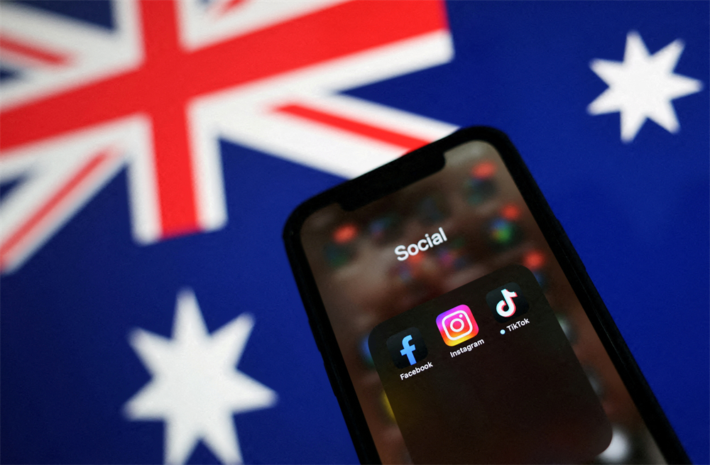 Face aux géants technologiques, l'Australie campe sur sa loi anti-réseaux pour les mineurs