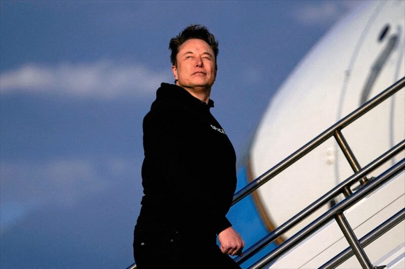 Elon Musk rassure, Tesla grimpe à Wall Street