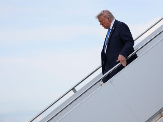 Donald Trump présente un budget 2026 axé sur la défense et la sécurité intérieure