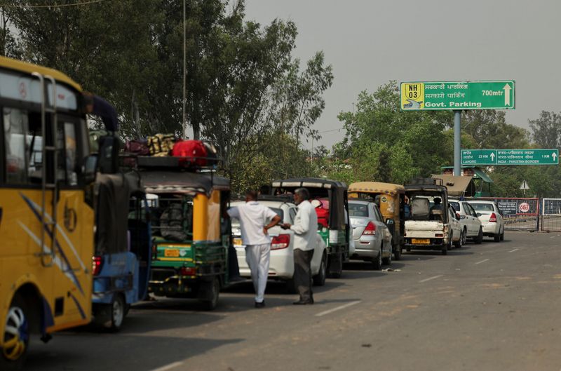 L'Inde interdit les importations du Pakistan sur fond de tensions liées au Cachemire