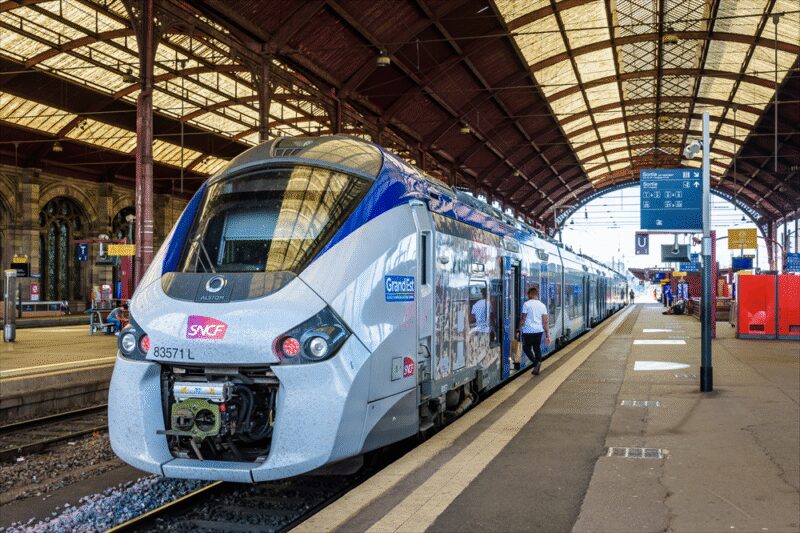 SNCF : la grève "toujours évitable" pour le ministre des Trasnports
