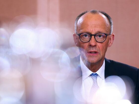 Friedrich Merz attendu à Paris et Varsovie pour son premier déplacement en tant que chancelier