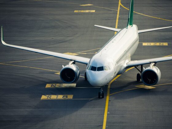 Des compagnies aériennes contournent le Pakistan sur fond de tensions avec l'Inde