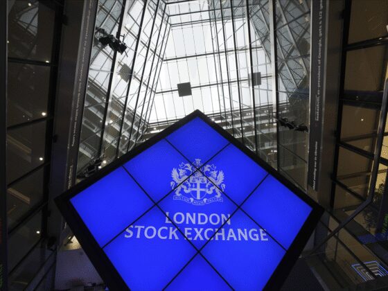 Bourse de Londres : retour dans le rouge, après... 16 séances de hausse
