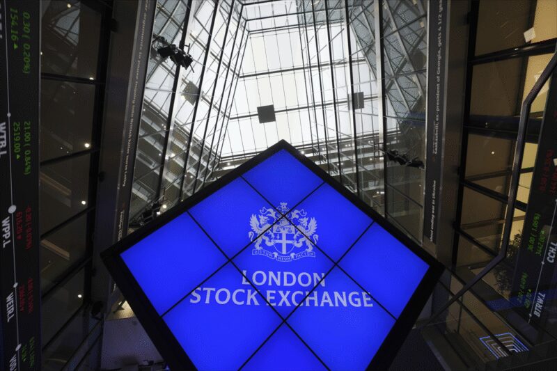 Bourse de Londres : retour dans le rouge, après... 16 séances de hausse