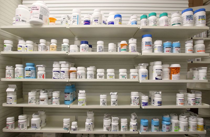 Donald Trump a signé un décret pour une réduction d'au moins 59% du prix des médicaments