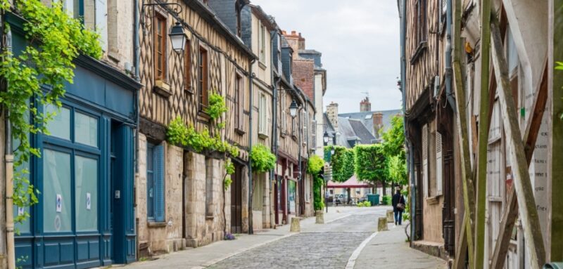 Où investir dans les villes moyennes en 2025 ?
