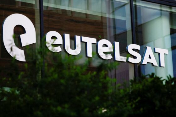 Eutelsat: CA en baisse au 3e trimestre, objectifs annuels confirmés