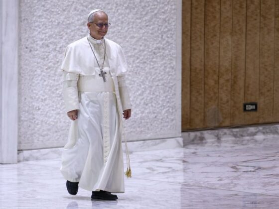 La dignité des migrants doit être respectée, dit le pape Léon XIV