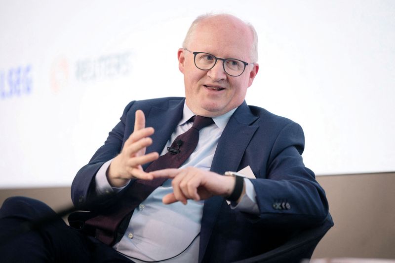 La BCE confiante que l'inflation dans les services diminuera cette année, selon Lane