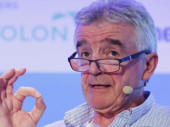 Ryanair : un bonus de 100 millions d'euros pour le patron Michael O'Leary ?