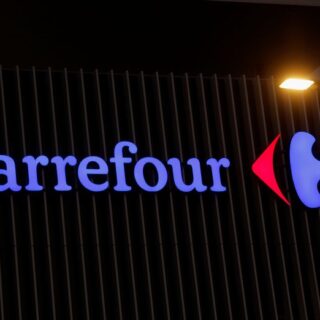 Le PDG de Carrefour vante le "potentiel" du groupe