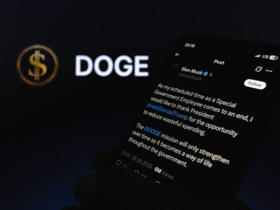 "Le Doge va mourir en silence" : un ex-membre critique le départ d'Elon Musk