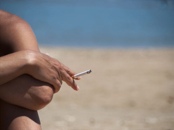 Cigarette interdite à la plage, près des écoles : quelles sanctions en cas d'infraction ?