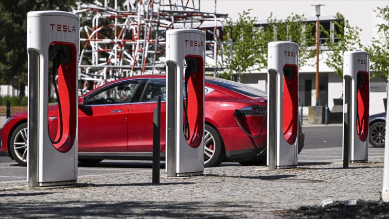 Tesla : les ventes plongent en Europe