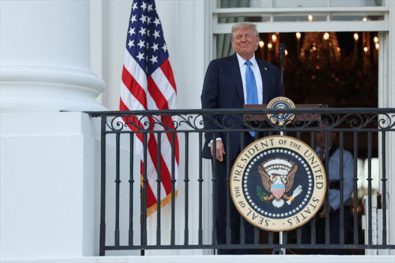 Donald Trump interdit l'entrée aux Etats-Unis aux ressortissants de 12 pays