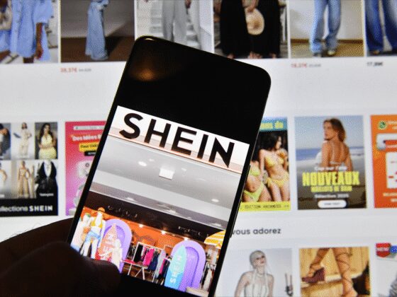 Shein accusé d'utiliser des "interfaces trompeuses" pour inciter à la surconsommation