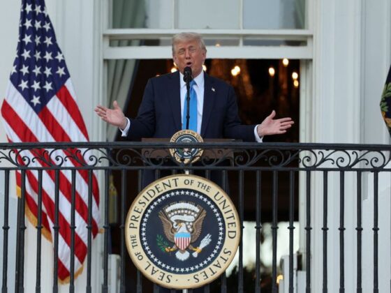 Donald Trump interdit l'entrée aux USA aux ressortissants de 12 pays