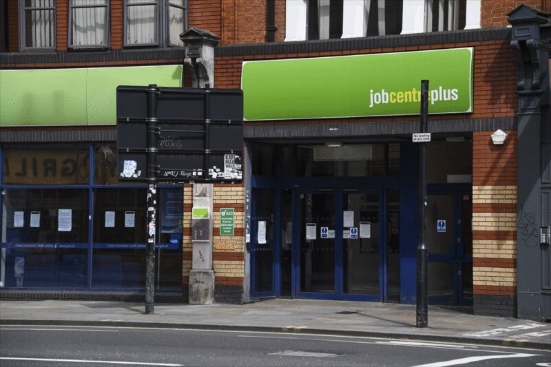 Royaume-Uni : le chômage au plus haut depuis quatre ans