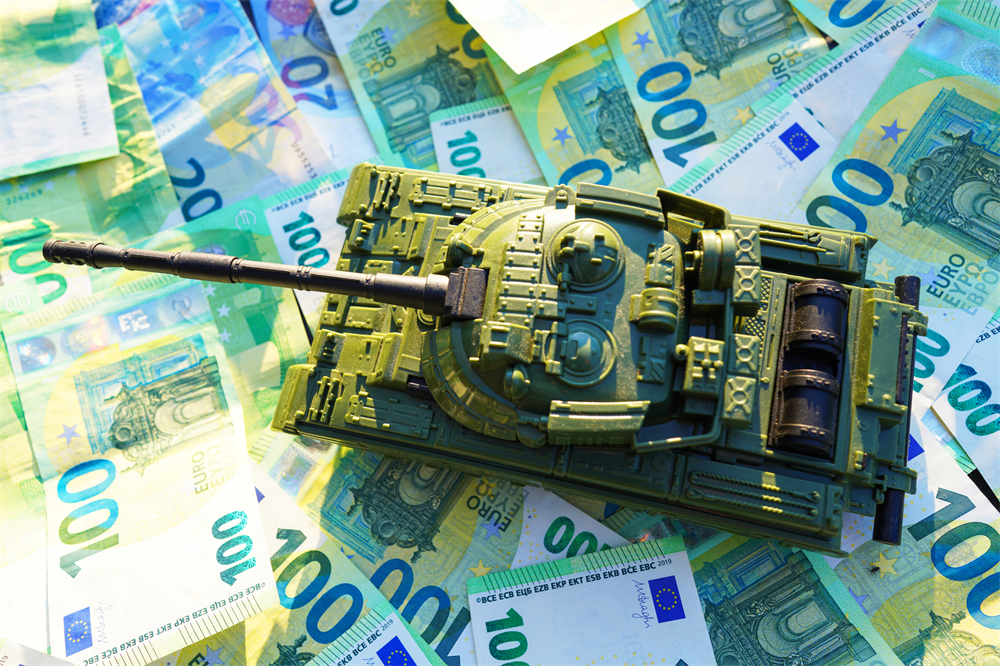 Financement de la défense : les Français prêts à mettre la main à la poche ?