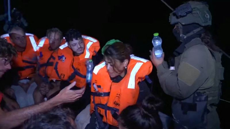 Gaza: Israël s'apprête à expulser les militants du navire humanitaire Madleen