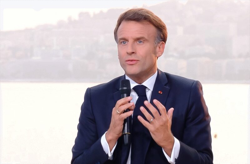 Emmanuel Macron veut interdire les réseaux sociaux aux moins de 15 ans