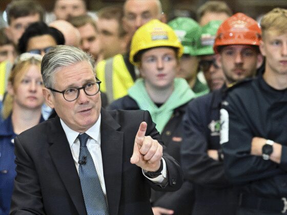 La Grande-Bretagne veut elle aussi muscler sa défense