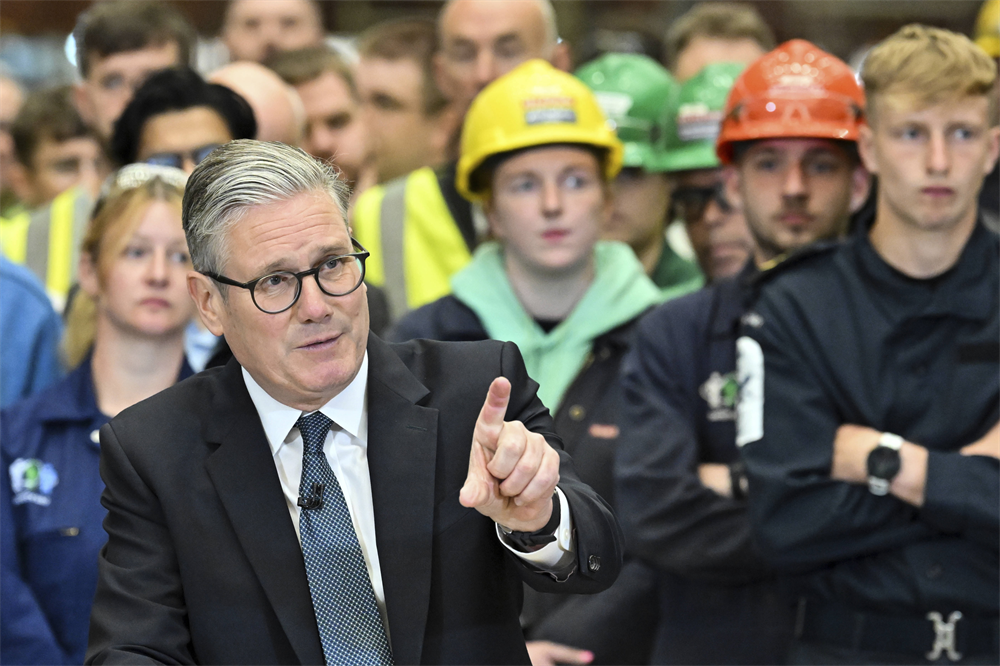 La Grande-Bretagne veut elle aussi muscler sa défense