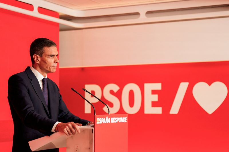 Espagne : Pedro Sanchez rejette l'idée d'un scrutin anticipé après la démission d'un cadre du PSOE