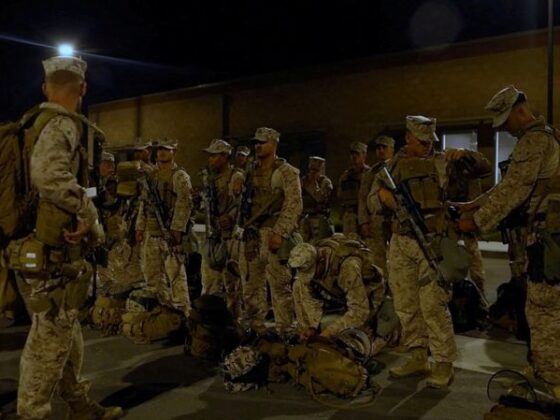 Les Marines procèdent à une interpellation à Los Angeles