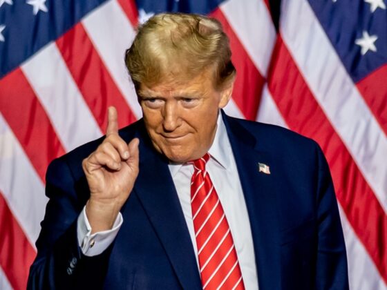L'entreprise de Donald Trump Truth Social candidate pour un ETF Bitcoin et Ether avec Crypto.com