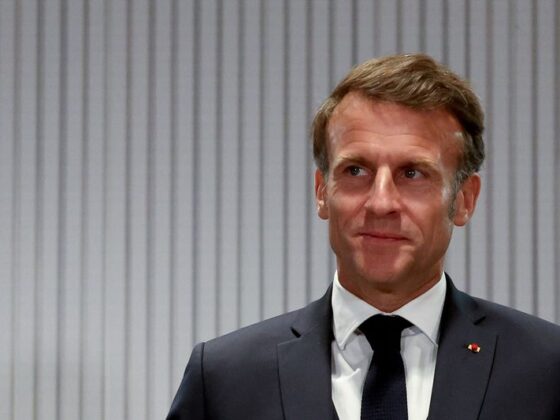 Macron a parlé droits de douane, Moyen-Orient et Ukraine avec Trump, dit l'Elysée