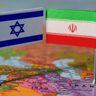 Chute du Bitcoin (BTC), Wall Street en berne... Le conflit Israël/Iran pèse sur les marchés