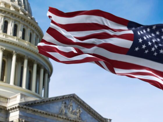 Le Genius Act adopté par le Sénat américain : un tournant pour l’industrie crypto et Donald Trump