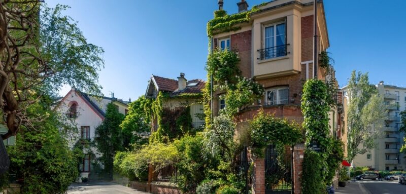 Découvrez les quartiers méconnus de Paris : une visite guidée insolite avec Mon Chasseur Immo