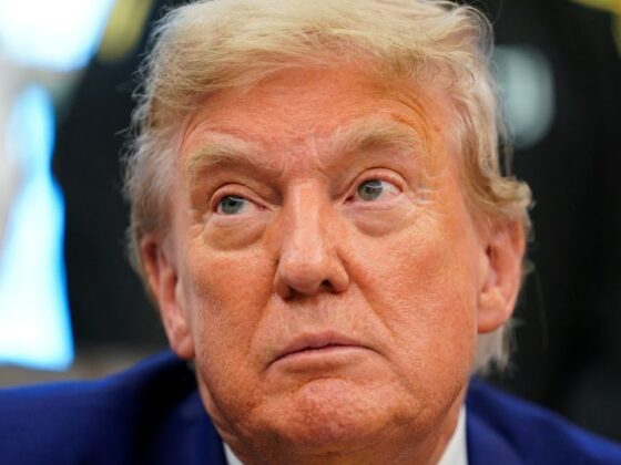 Donald Trump se laisse deux semaines pour décider ou non d'impliquer les USA