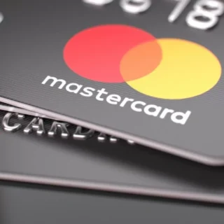 Le géant Mastercard s'allie à Chainlink pour offrir l'achat de crypto on-chain à 3 milliards d'utilisateurs