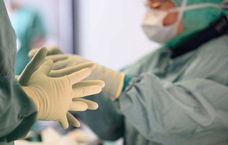 surgeon abandons patient