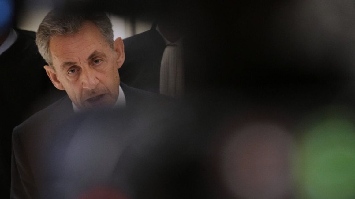 Nicolas Sarkozy incarcéré