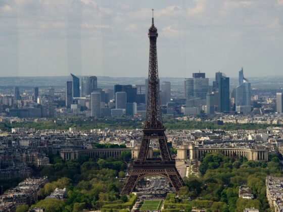 finances tour Eiffel