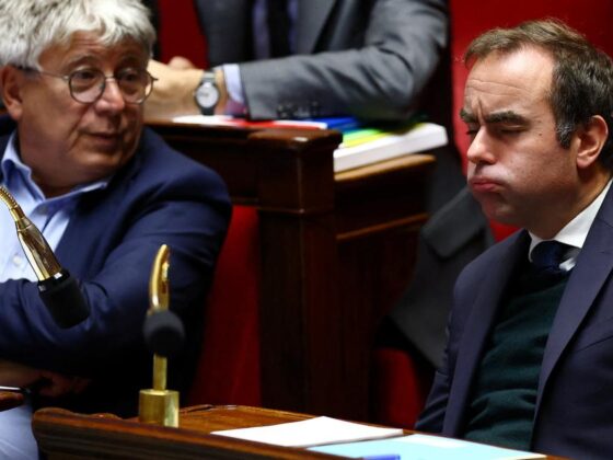 hausses de dépenses