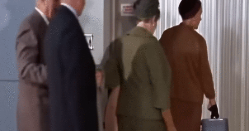 passager avion costume