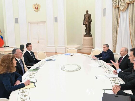 Poutine menace Ukraine