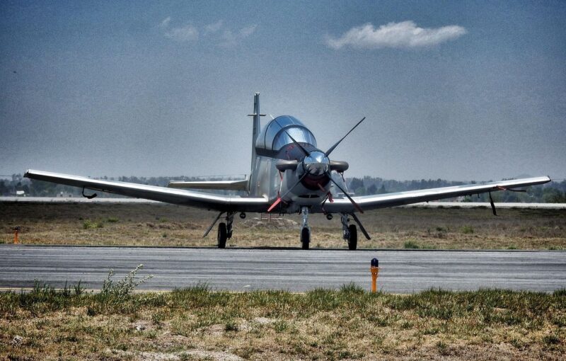 avion atterrit voiture Floride