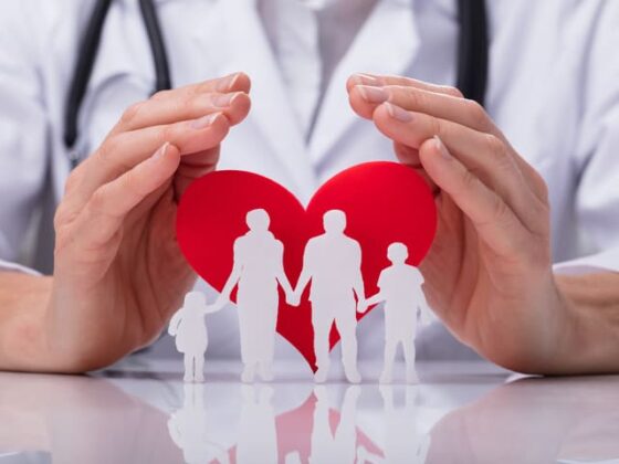 Différence entre mutuelle et complémentaire santé : découvrez leurs spécificités et avantages pour mieux choisir votre couverture santé. Informez-vous dès maintenant !