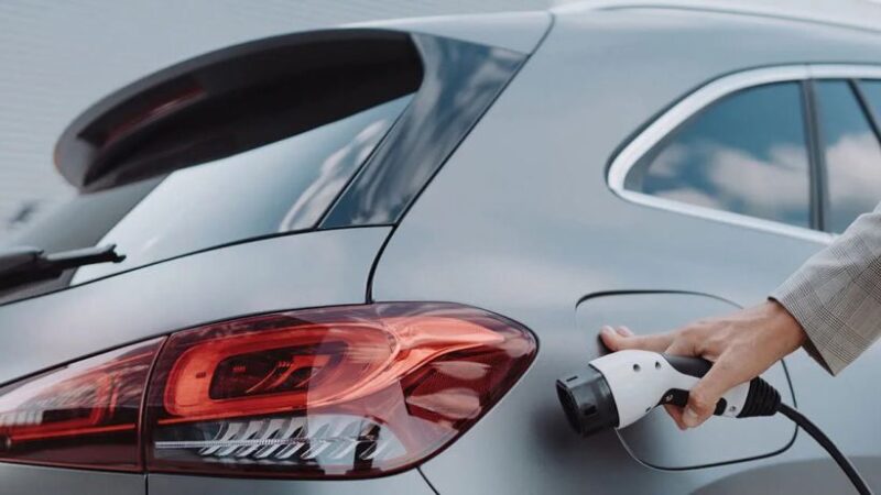 Assurance devis en ligne auto : comparez les tarifs en quelques clics et trouvez l'offre qui vous convient le mieux. Demandez votre devis dès maintenant !